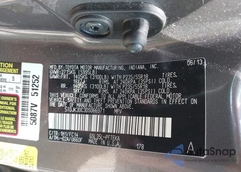 2013 Toyota Sienna Le 7 Passenger z USA, uszkodzony, nr VIN 5TDJK3DC3DS066971